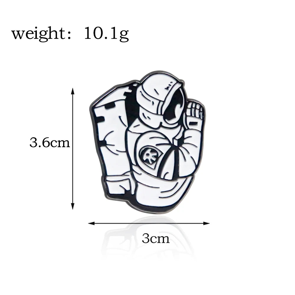 Anime Chainsaw Man Brooch Pins/ Metal Enamel