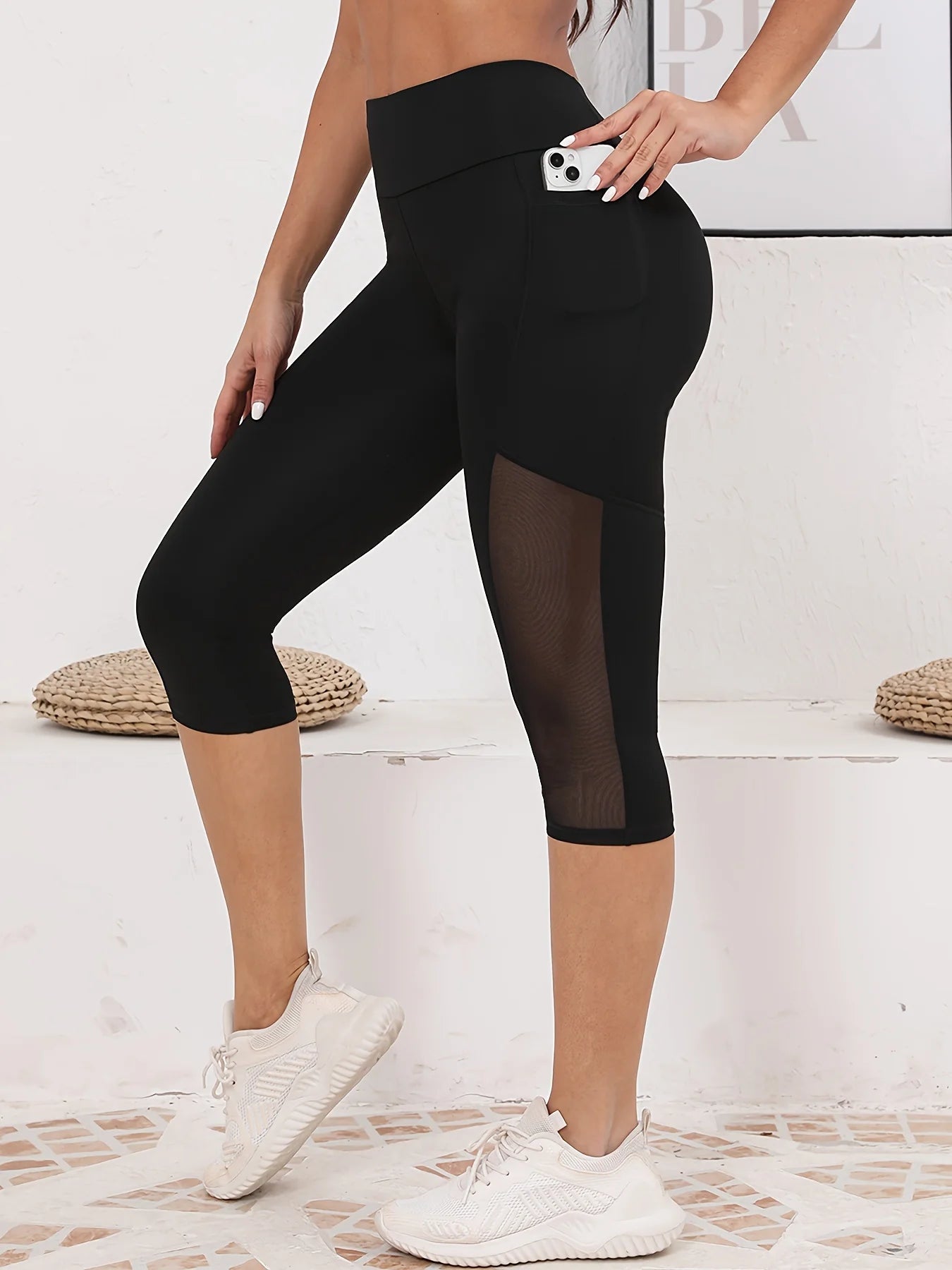 Women's Mesh Splicing With Pockets High Waist Leggings (Victorious Nova Colony)