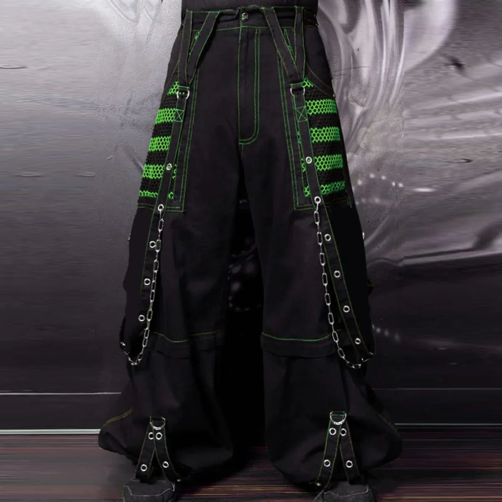 B / S Women Goth Cargo Pants / High Waist Baggy Jeans (Victorious CryoStream)