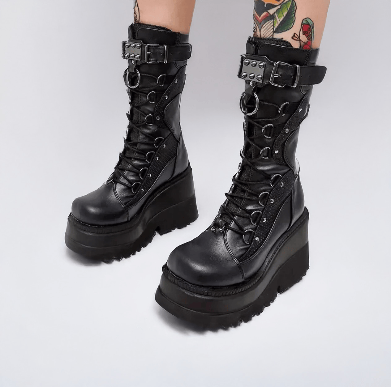 Black / 35 Goth Platform Rivet Buckle Boots / Metal details