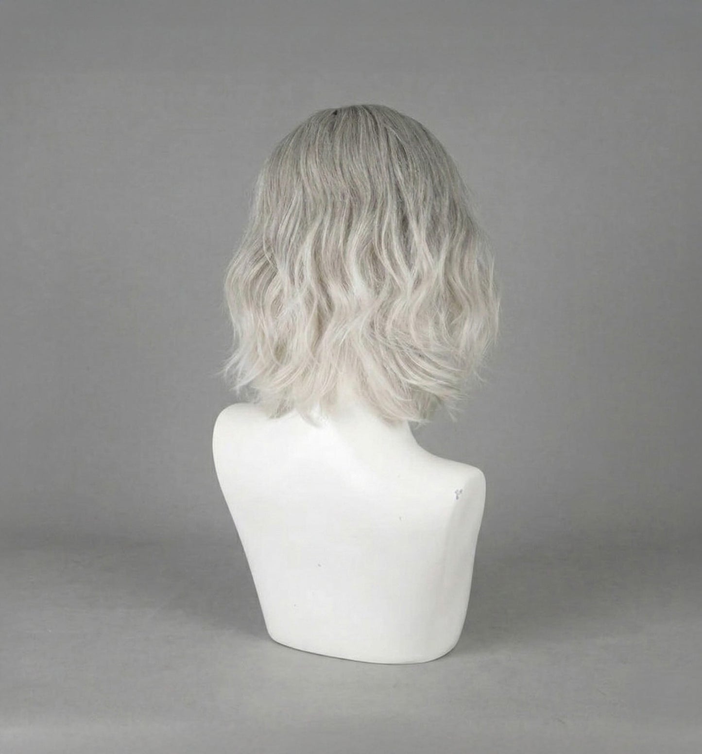 Gradient White/Grey/Platinum / 35cm Grace Ashcroft Cosplay Wig - Resident Evil Requiem