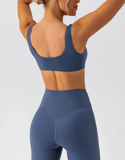 Gray blue / L Victorious ThunderGlow Sports Bra