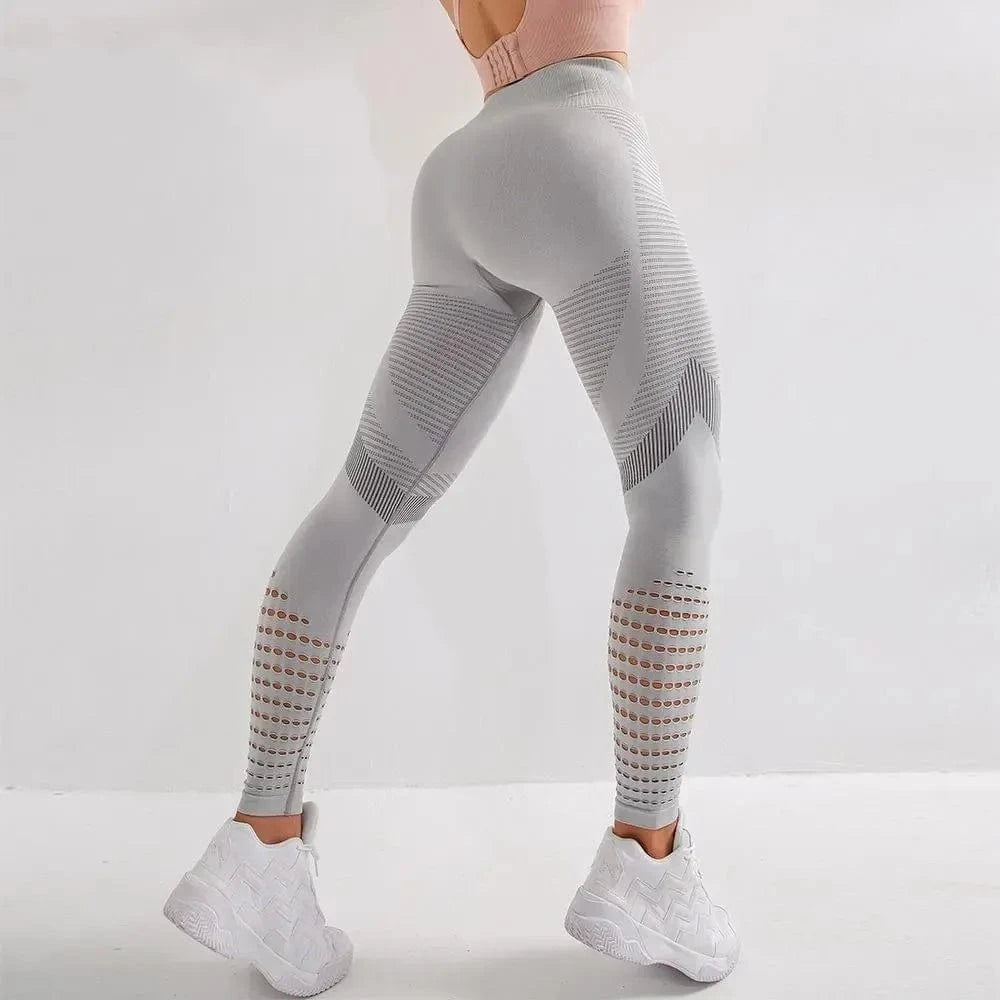 Gray / S Women Fitness Leggings / Seamless High-Waist / Breathable Leggings for Gym (Comet)