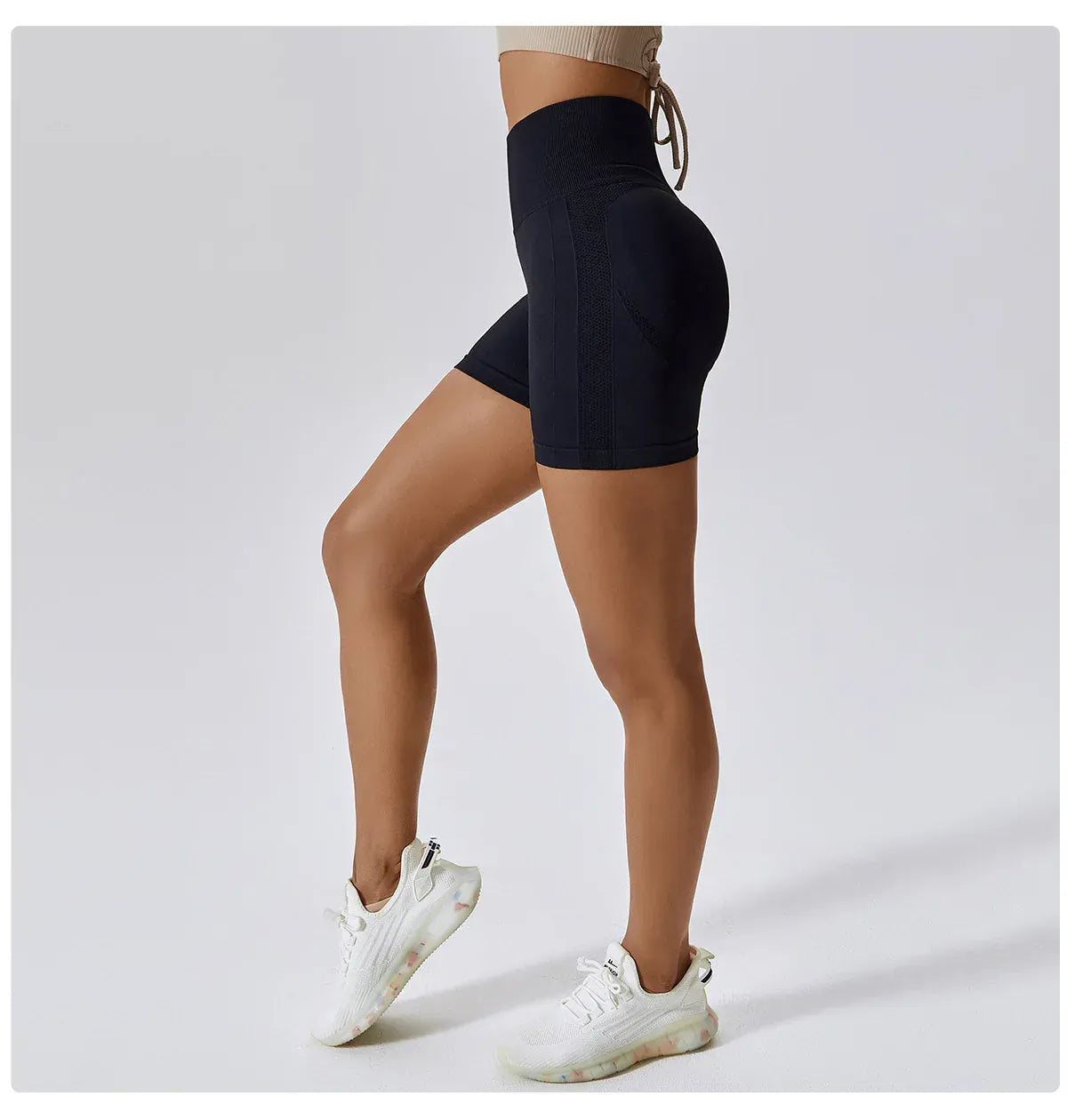 Kong’s Territory XXIIV Seamless Women’s Sports Shorts / High-Waisted