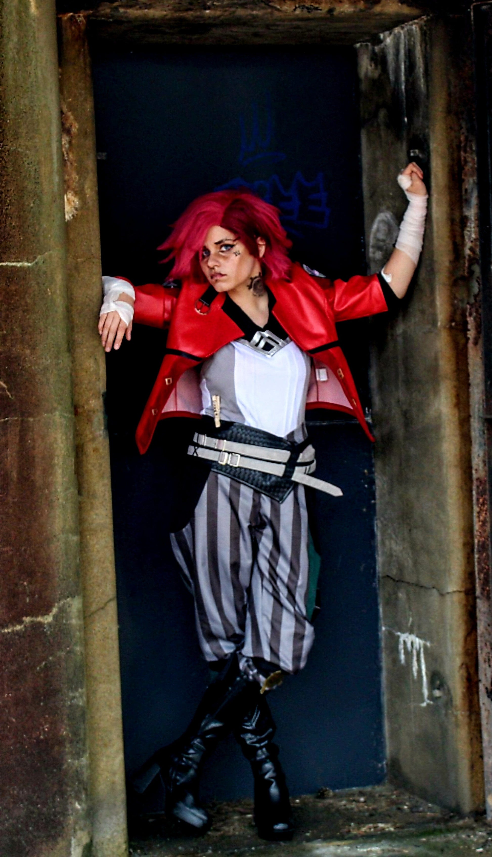 Vi Arcane Season 1 Cosplay Costume – Red Jacket Classic & Blue Enforcer Uniform