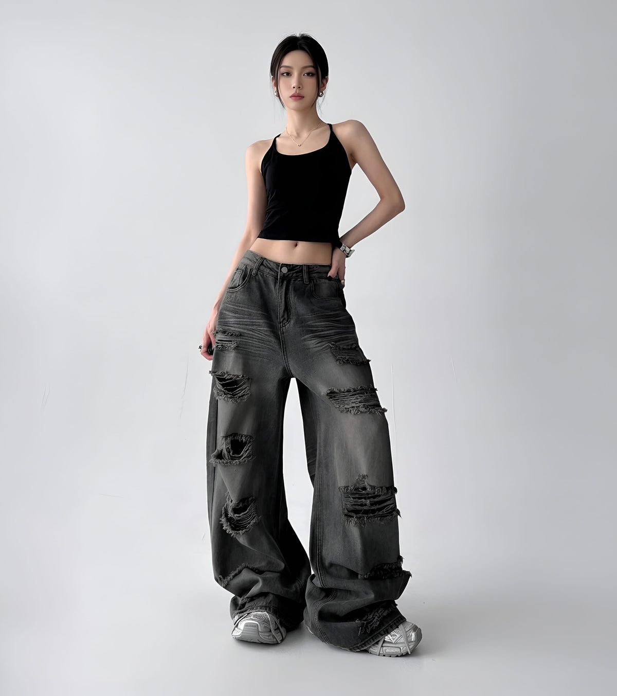 Vintage Trend Ripped Jeans / White Washed Jeans
