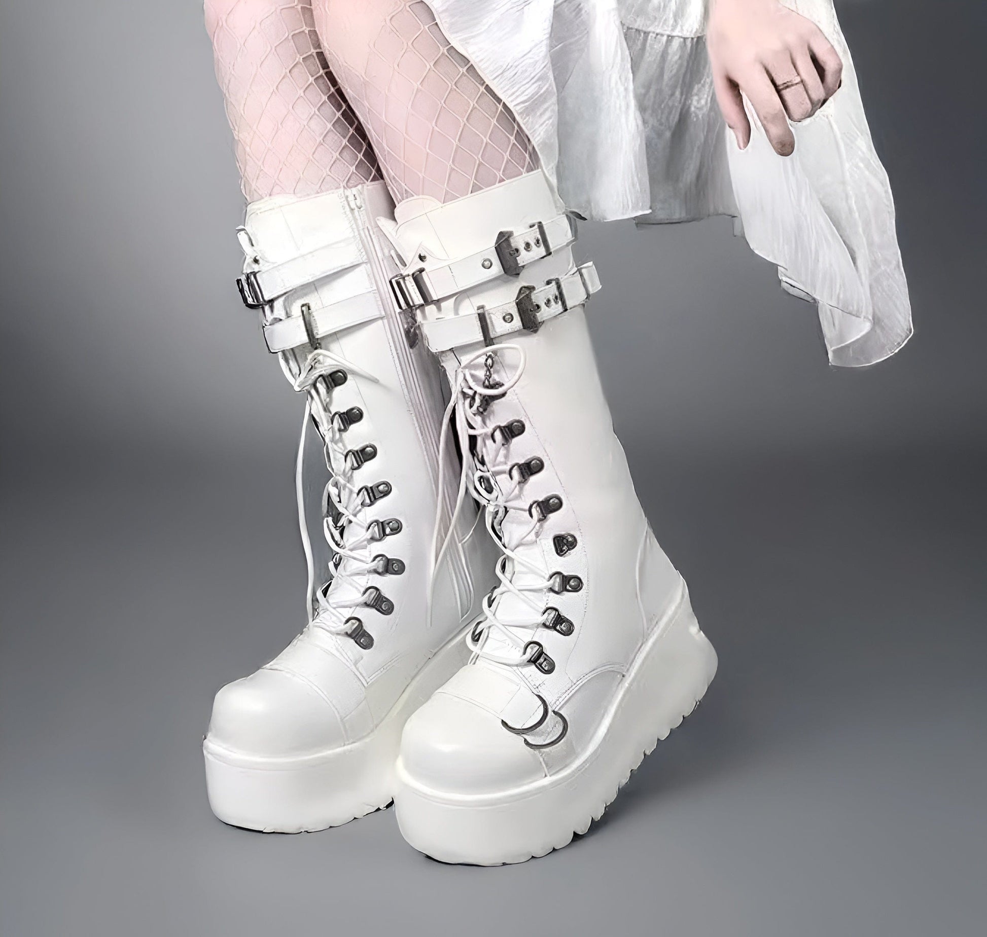 White / 35 Knee High Black Lace Up Gothic Boots (Victorious Kurohana Requiem Boots)