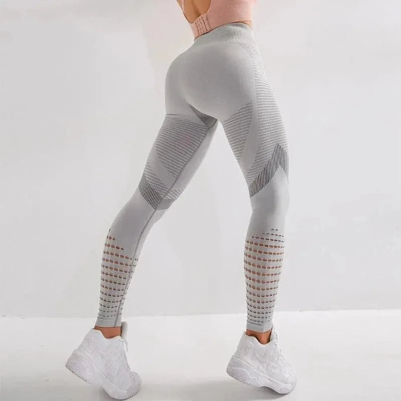 Women Fitness Leggings / Seamless High-Waist / Breathable Leggings for Gym (Comet)